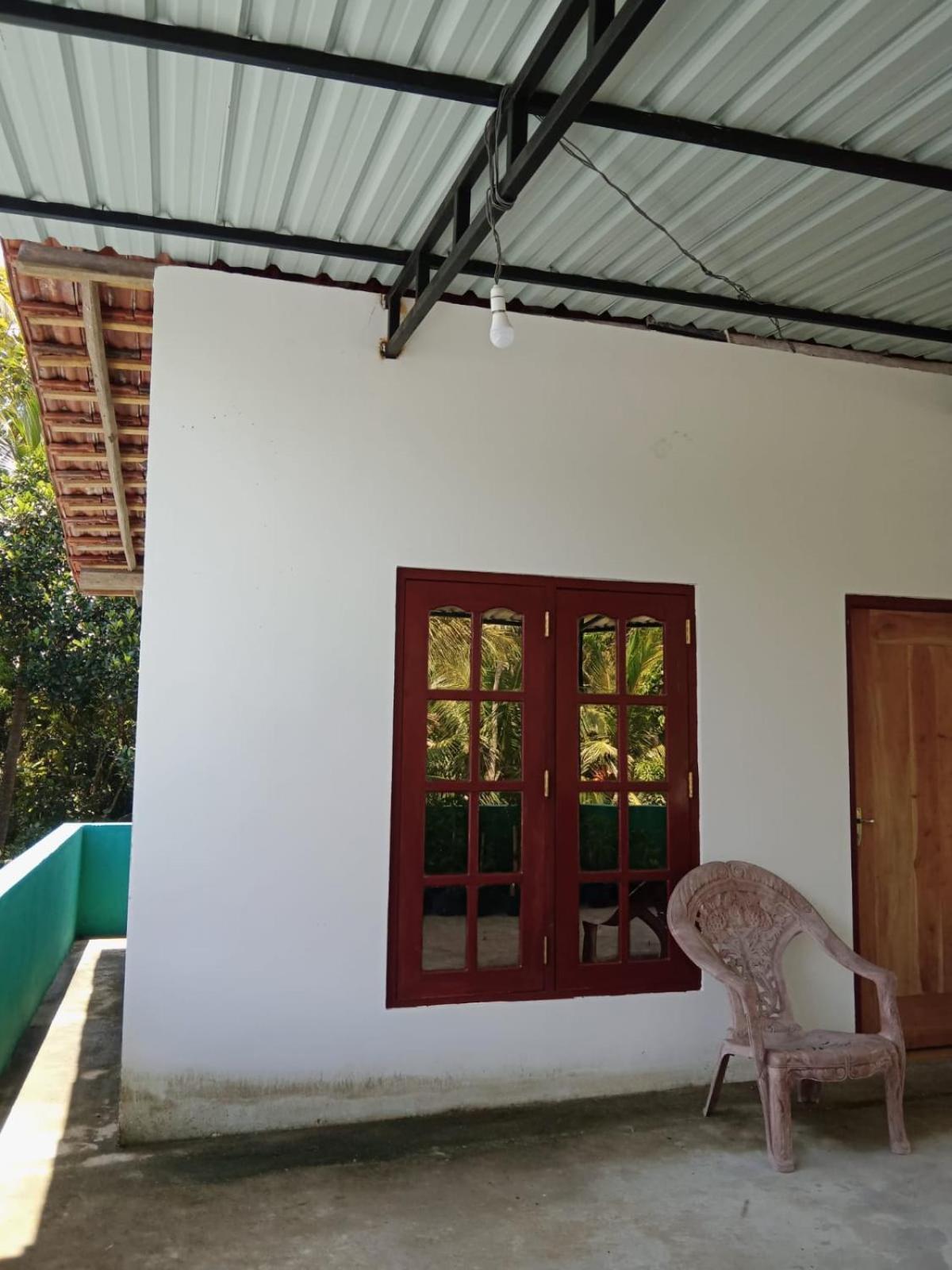 Cecilia Unawatuna Rum bild